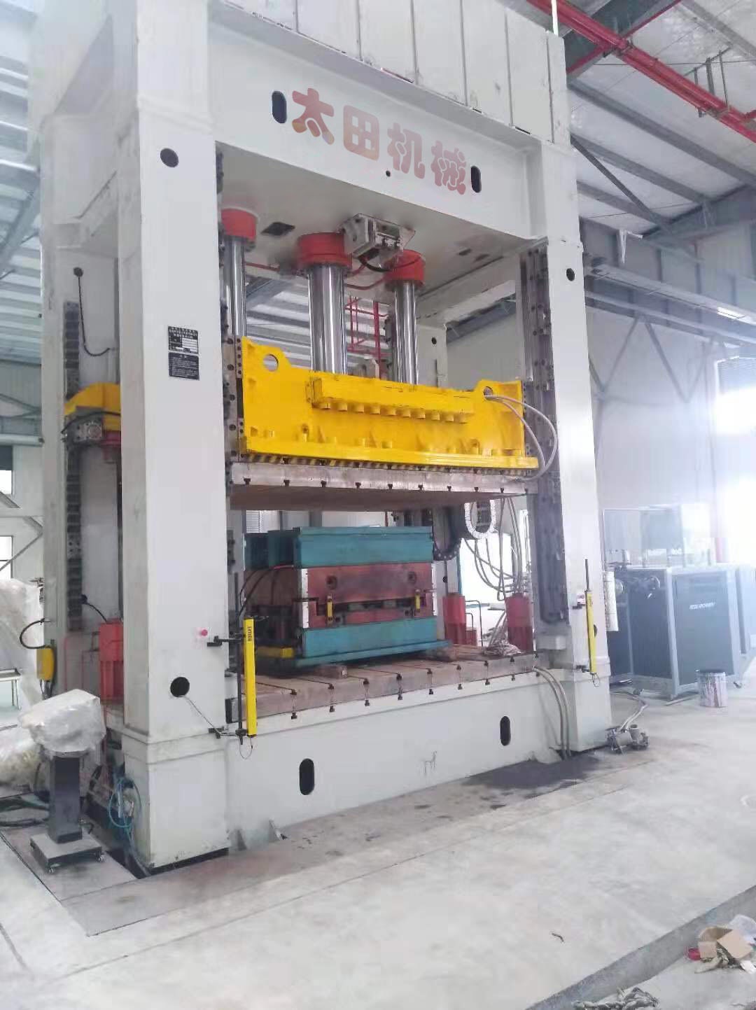 YTT27框架式薄板冲压液压机